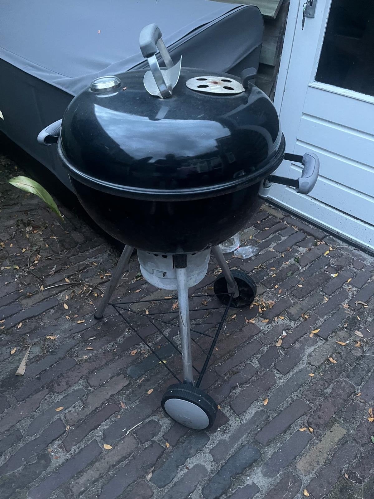 Weber 57 Premium BBQ - Zoekt een tweede leven!, Ophalen of Verzenden, Gebruikt