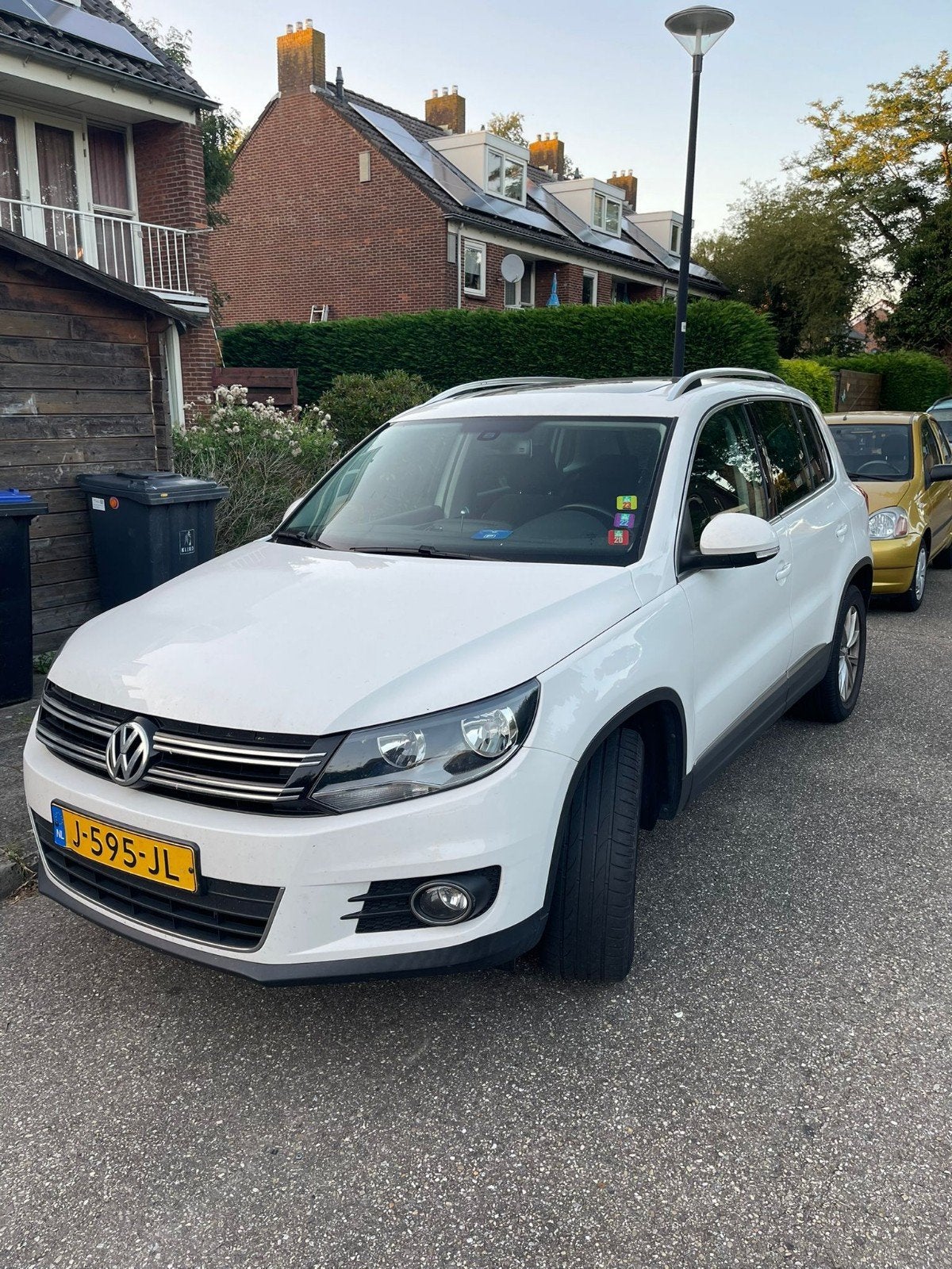 Volkswagen Tiguan 1.4 TSI 90KW BMT 2011 Wit, Auto's, Voorwielaandrijving, Zwart, 4 cilinders, 75 €/maand