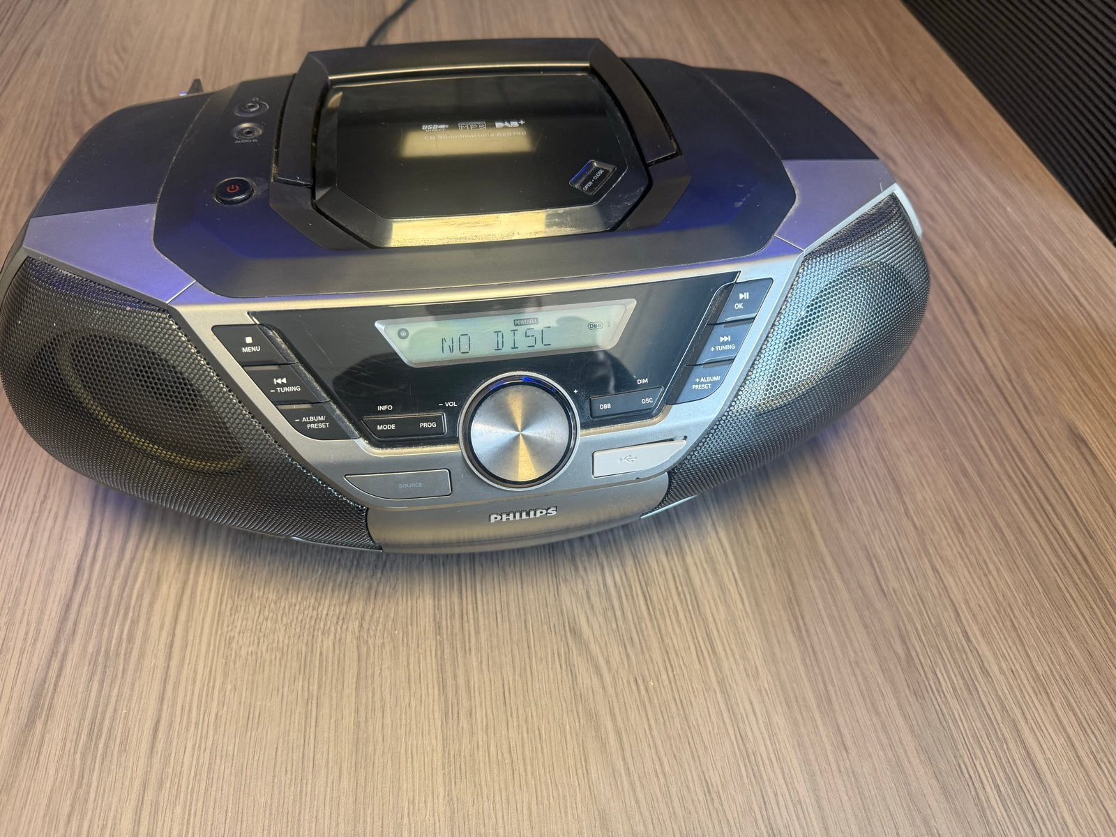 Philips AZB790 Boombox met CD-speler / USB en DAB+ radio, Ophalen of Verzenden, Gebruikt, Radio, Met cd-speler