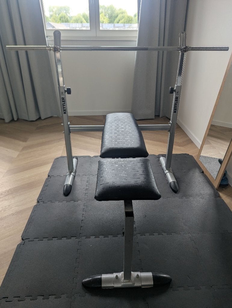 Drukbank en halterstang, Sport en Fitness, Ophalen, Benen, Gebruikt, Krachtstation