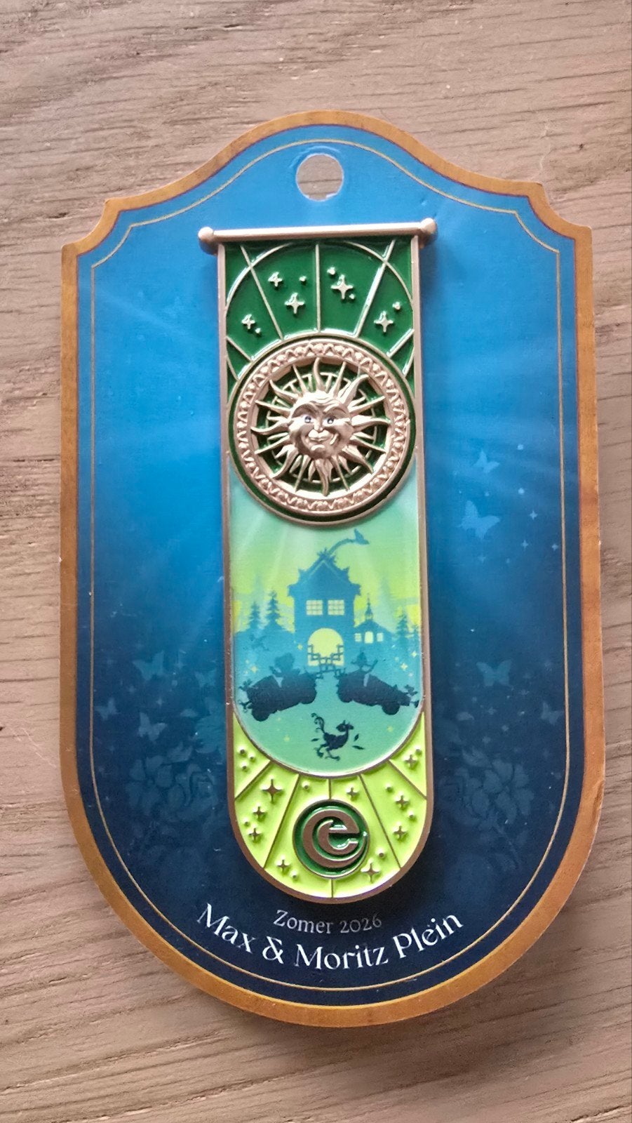 Efteling Zomer pin 2026 (Max & Moritz plein), Verzamelen, Ophalen of Verzenden, Nieuw, Button of Speldje