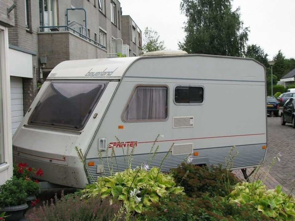 Beyerland caravan 380B, Treinzit, Particulier, Tot en met 4, Luifel