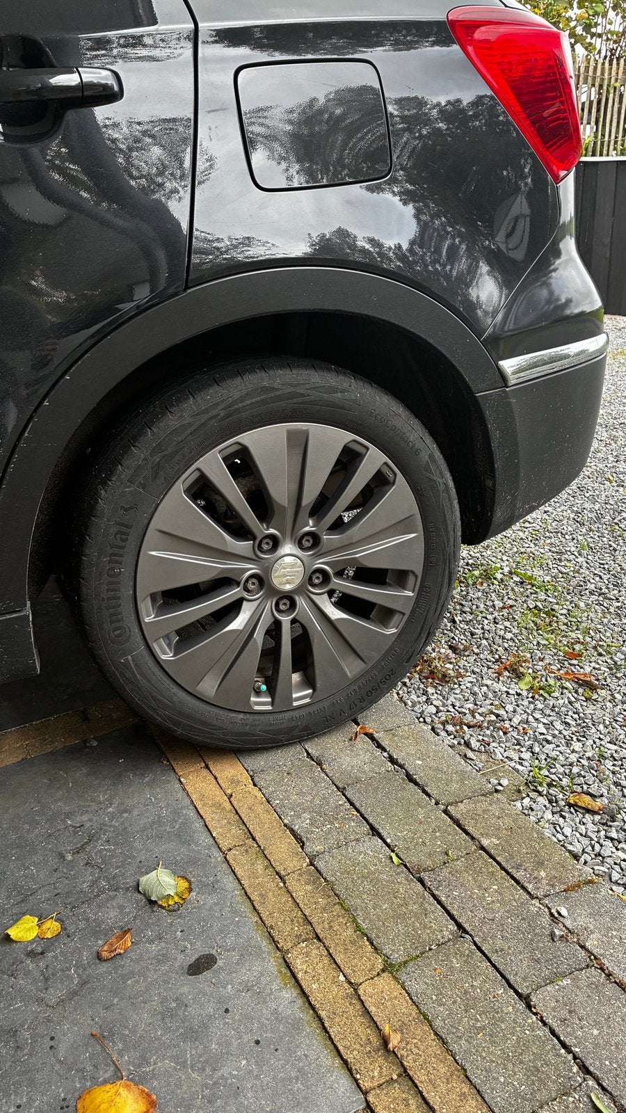 Suzuki velgen met continental winterbanden, Ophalen, Gebruikt