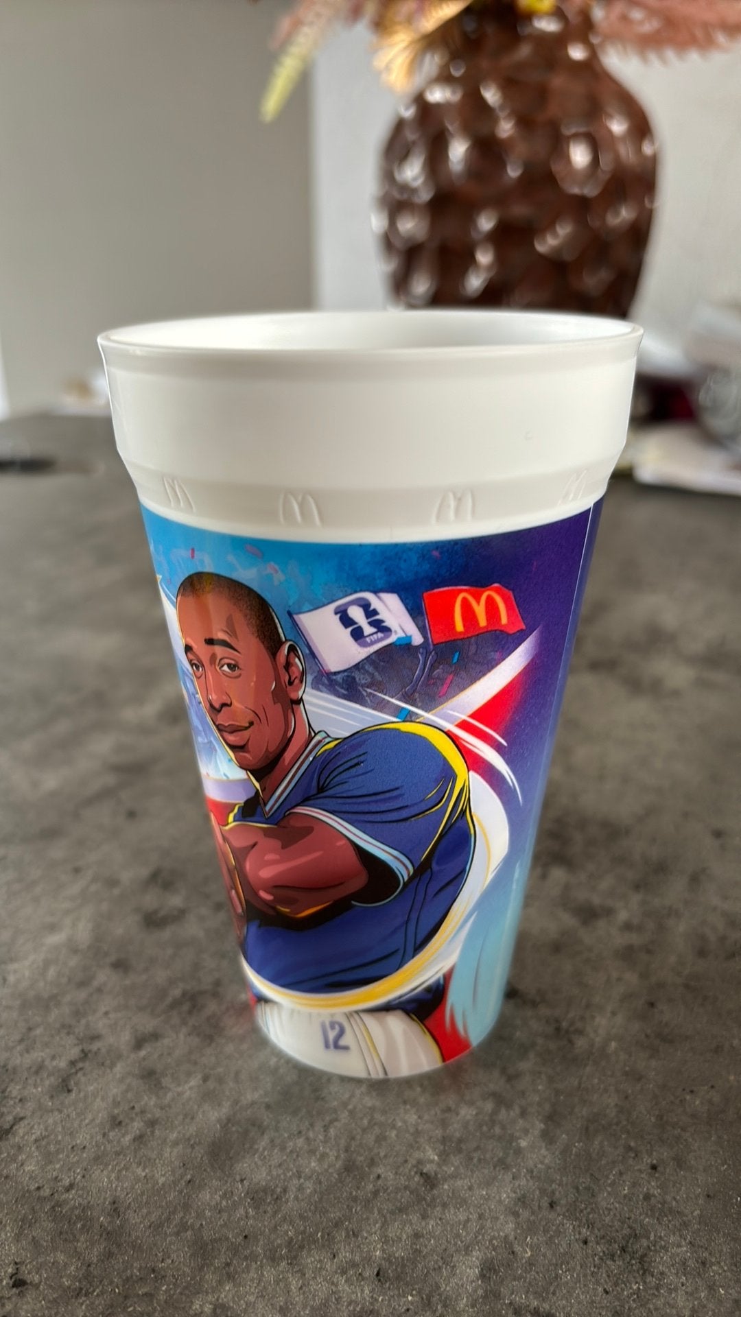 Thierry Henry Mc Donalds beker nieuw, Ophalen of Verzenden, Zo goed als nieuw, Buitenlandse clubs, Overige typen