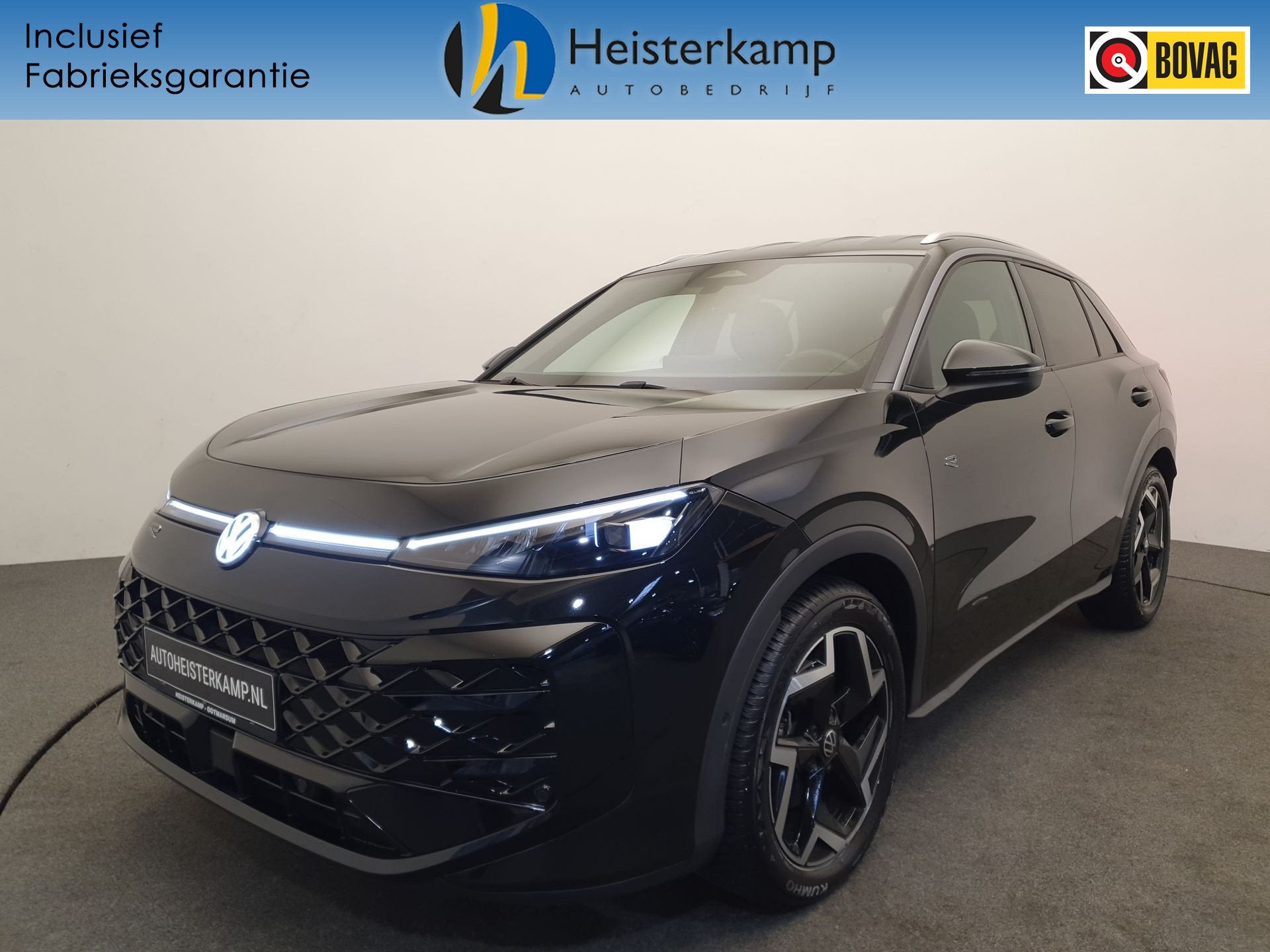 Volkswagen T-Roc 1.5 eTSI 150pk DSG/AUT R-Line Wegklapbare t, Auto's, Stof, Zwart, 4 cilinders, Zwart