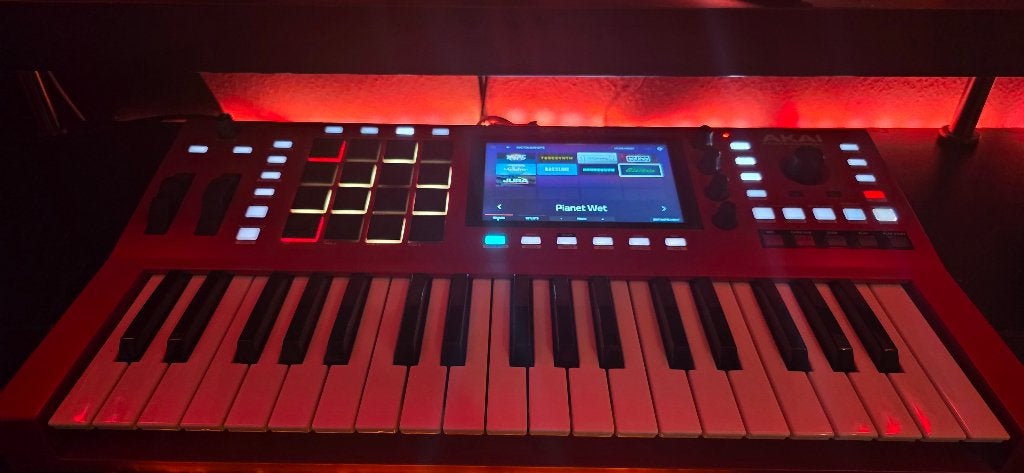Akai mpc key 37, Ophalen of Verzenden, Zo goed als nieuw, Overige aantallen, Overige merken