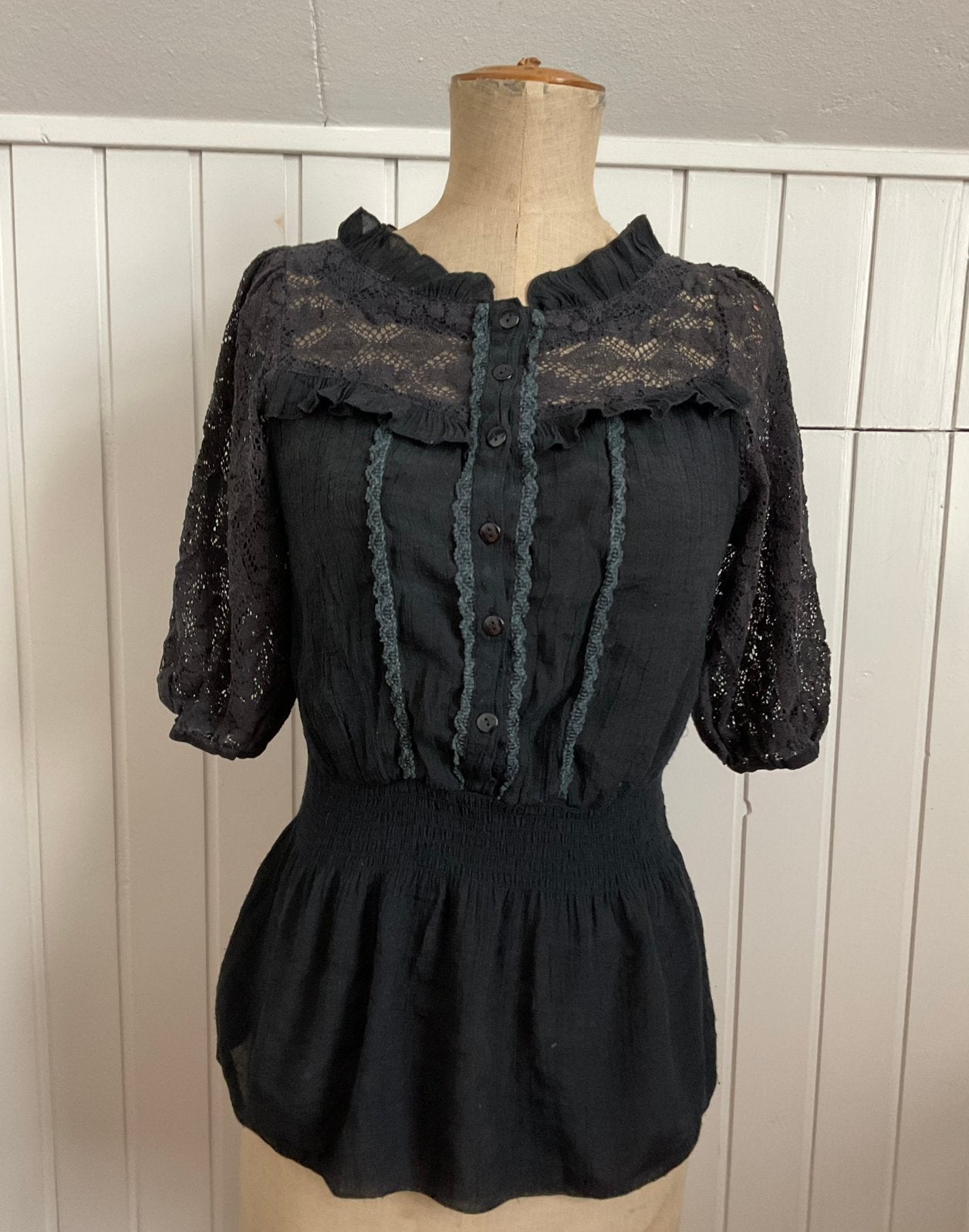 Zwarte bloes S/M. SWEET MISS, Kleding | Dames, Ophalen of Verzenden, Zo goed als nieuw, Maat 38/40 (M), Zwart