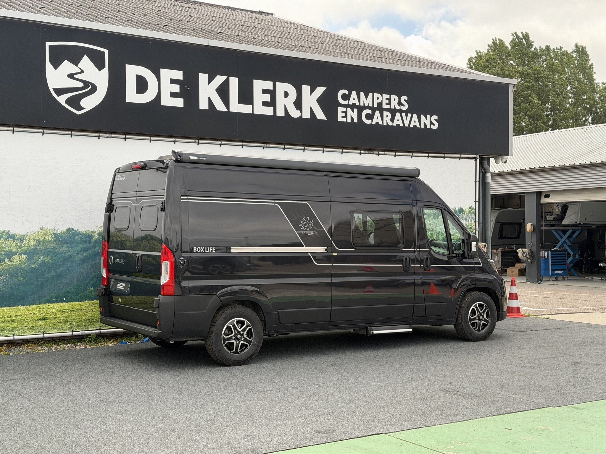 Caravans And Camping Knaus