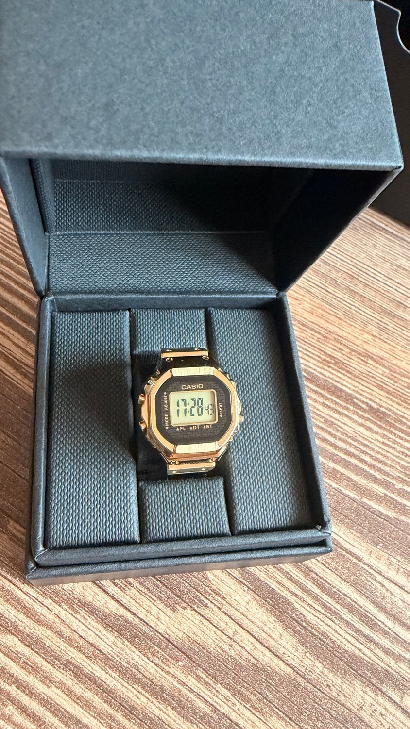 Casio CRW-001G-9ER Ring Horloge Goud, Sieraden, Tassen en Uiterlijk, Horloges | Heren, Zo goed als nieuw, Polshorloge, Casio, Staal
