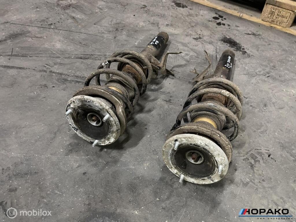 Veerpoot set linksvoor rechtsvoor BMW 3 serie E9x, Gebruikt, Einsteinlaan 5, rijswijk, Bmw, Ophalen of Verzenden