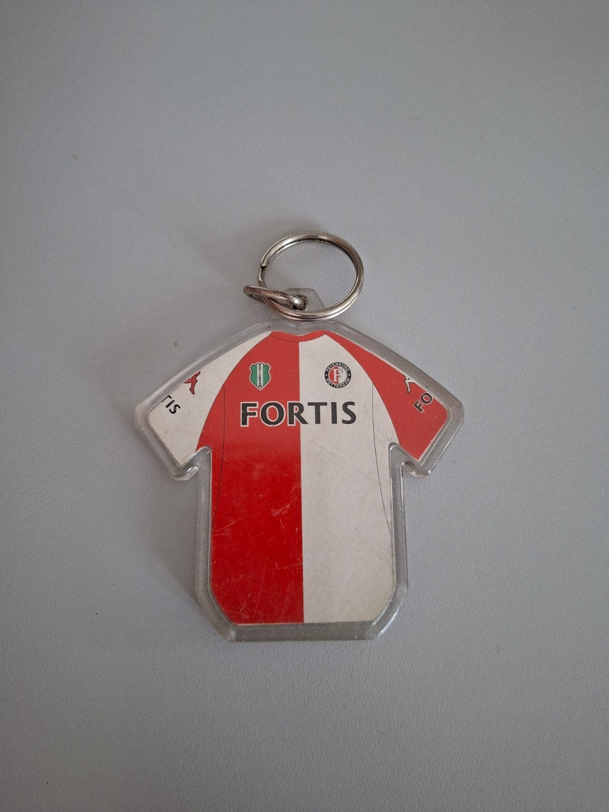 Feyenoord shirt sleutelhanger - Fortis sponsor, Verzamelen, Ophalen of Verzenden, Gebruikt, Sport