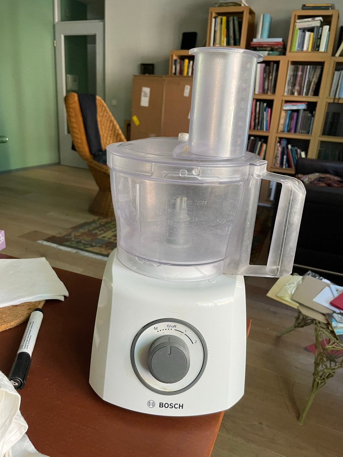 Bosch Keukenmachine - Wit, 2 Snelheden, 1 tot 2 liter, Ophalen, Gebruikt, 2 snelheden