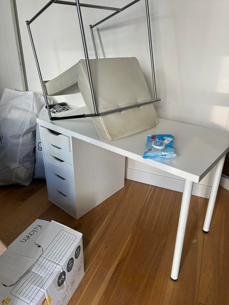 Bureau / desk, Ophalen of Verzenden, Zo goed als nieuw