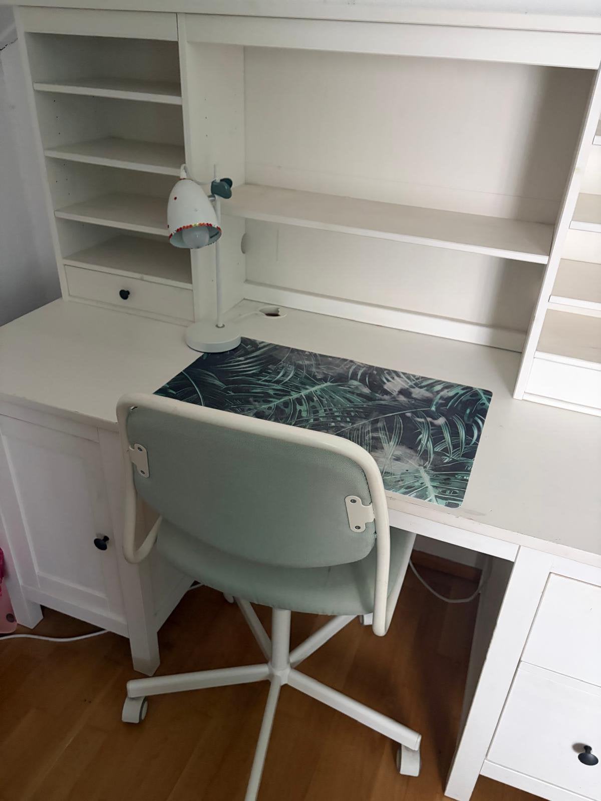 Hemnes bureau met bureaustoel, Ophalen, Gebruikt
