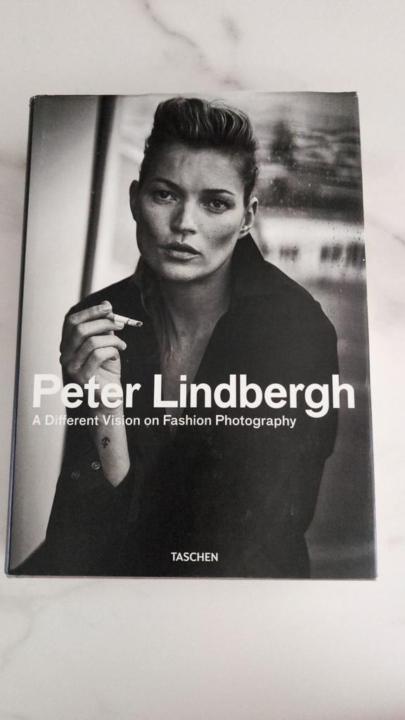 Peter Lindbergh - A Different Vision on Fashion Photography, Ophalen of Verzenden, Zo goed als nieuw, Fotografen, Peter Lindbergh