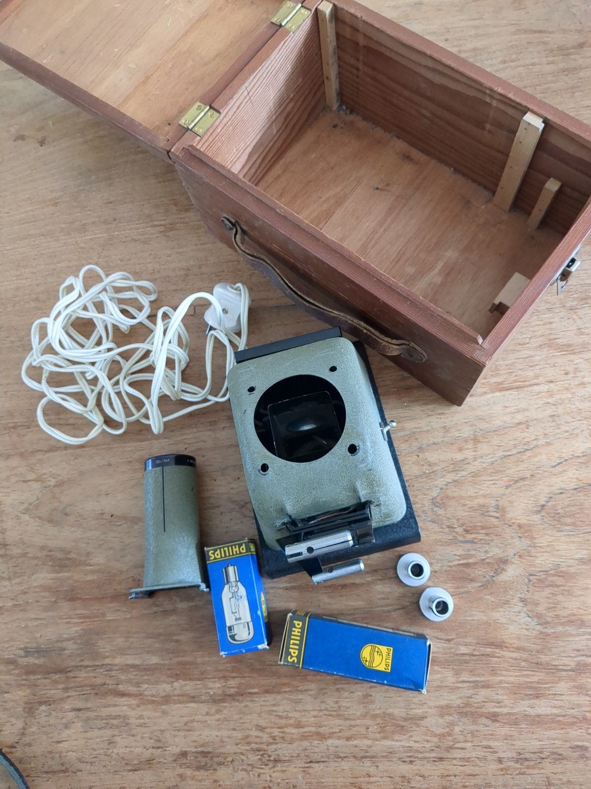 Oude projector in houten kist, Ophalen of Verzenden, 1940 tot 1960, Projector