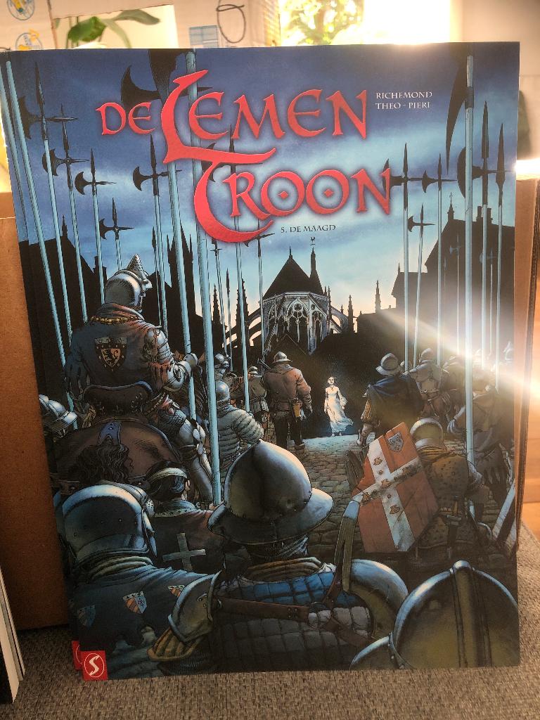 de maagd de lemen troon k2, Boeken, Stripboeken, Eén stripboek, Ophalen of Verzenden, Zo goed als nieuw