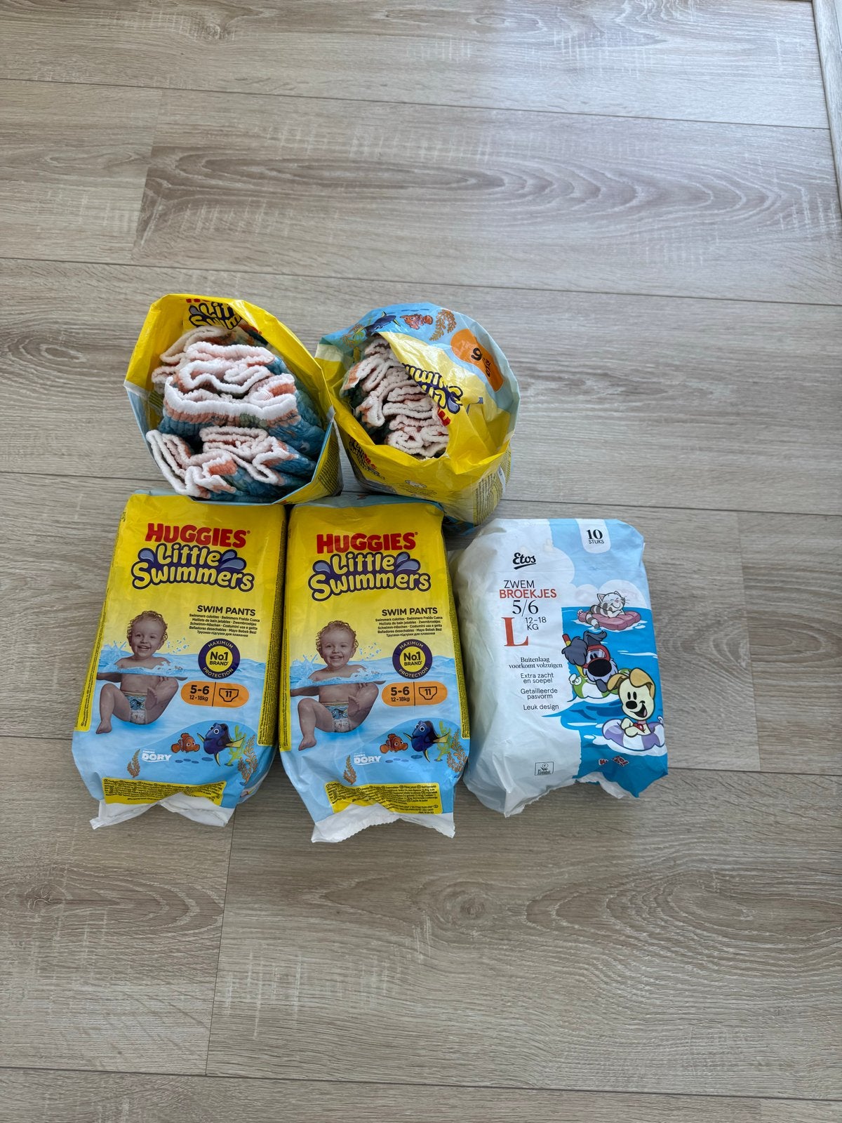 Zwemluiers Huggies Little Swimmers & Etos Maat 5-6 (L), Kinderen en Baby's, Ophalen of Verzenden, Nieuw, Jongetje of Meisje