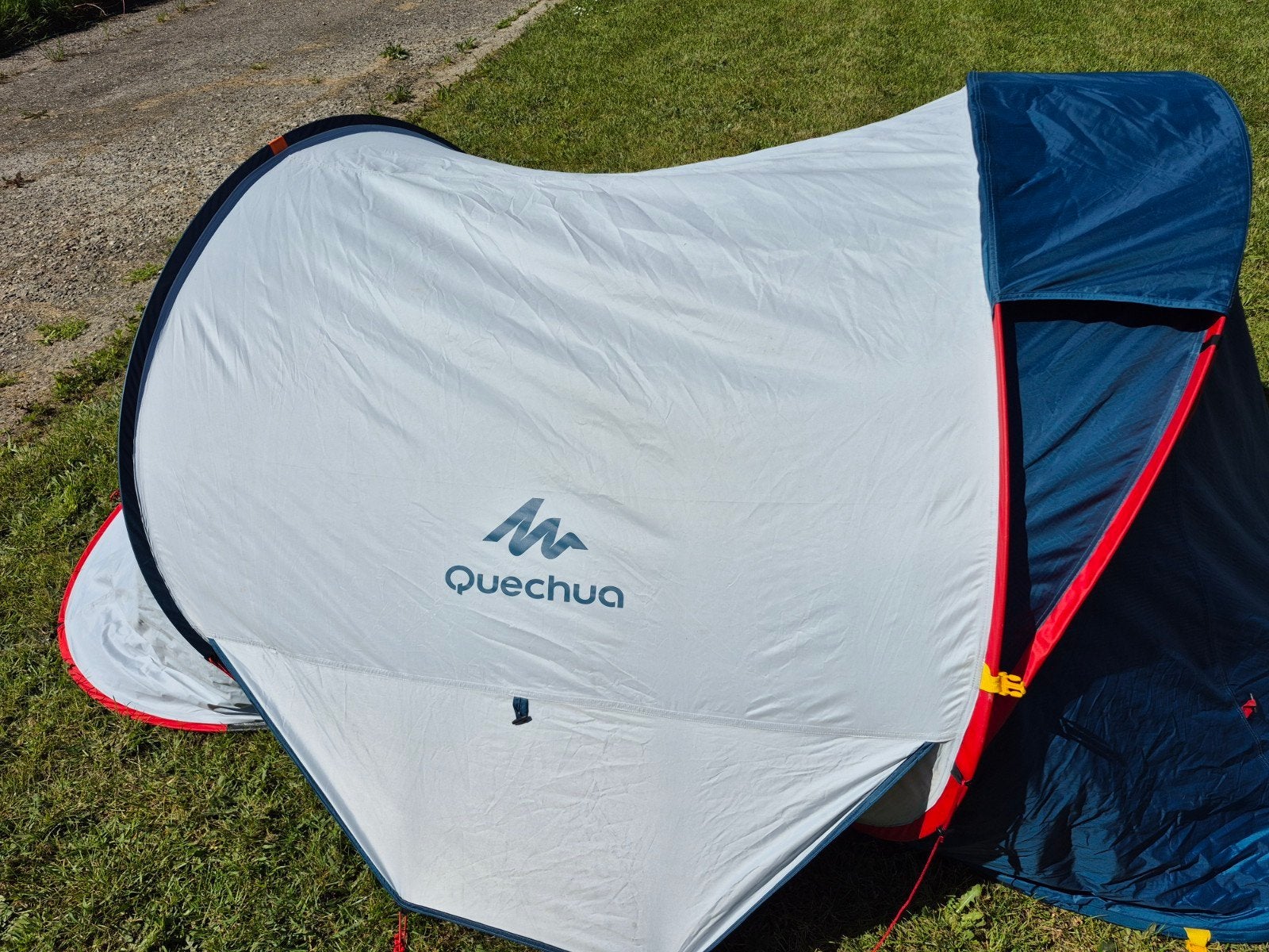 Decathlon 2 Seconds Fresh&Black pop-up tent voor 2 personen, Ophalen, Zo goed als nieuw, Tot en met 2