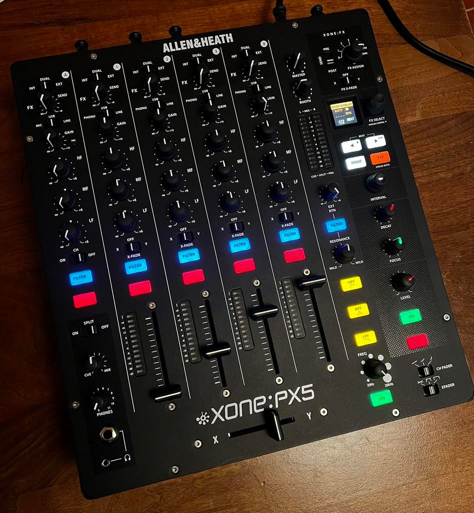 Xone PX5, Ophalen, Zo goed als nieuw, Minder dan 5 kanalen