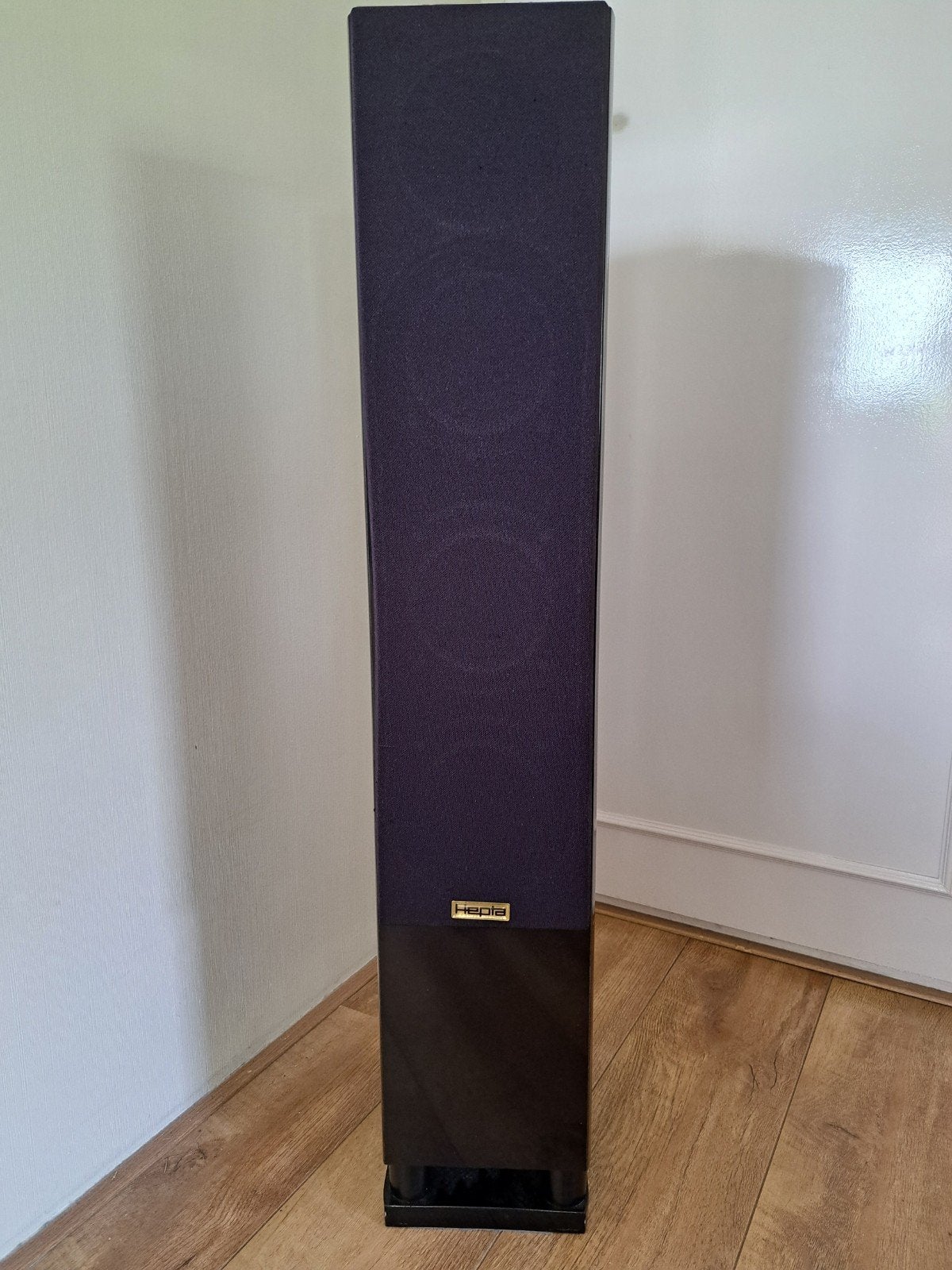 Hepta exposure vloerluidsprekers afgewerkt in zwart pianolak, Audio, Tv en Foto, Luidsprekers, Gebruikt, 120 tot 150 watt, Speakerset