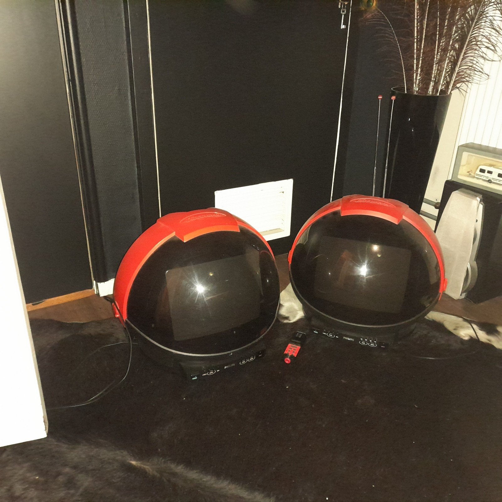 Set van 2 Philips Discoverer Space Helmet TV’s (Werkend!), Philips, Gebruikt, 50 Hz, Ophalen of Verzenden