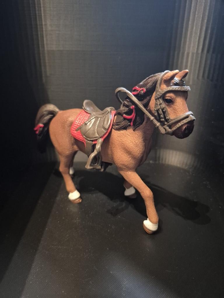Schleich paard met afneembaar zadel en hoofdstel, Kinderen en Baby's, Speelgoed | Overig, Ophalen of Verzenden, Zo goed als nieuw