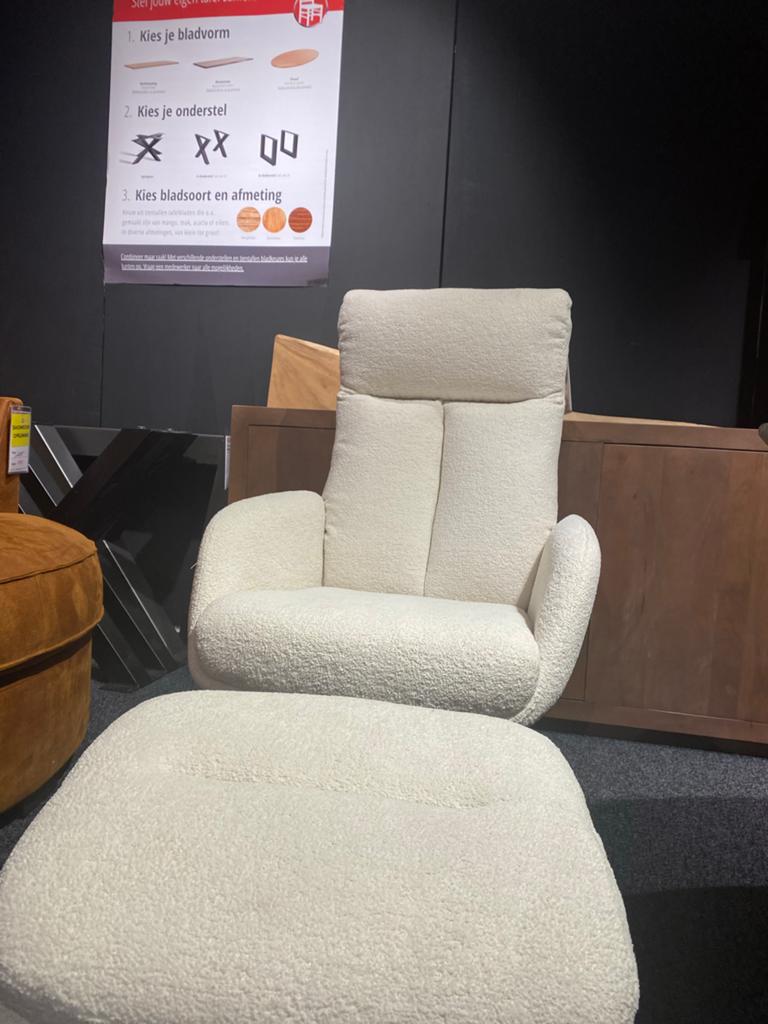 Nieuwe Comfortabele fauteuil met voetenbank compleet 299,-, Huis en Inrichting, Fauteuils, Nieuw, 75 tot 100 cm, Ophalen of Verzenden