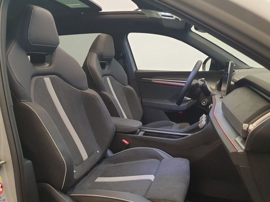 Skoda Kodiaq 1.5 TSI PHEV DSG/AUT 204pk Sportline Wegklapbar, Auto's, Skoda, 12 maanden, 1498 cc, Zwart, 4 cilinders