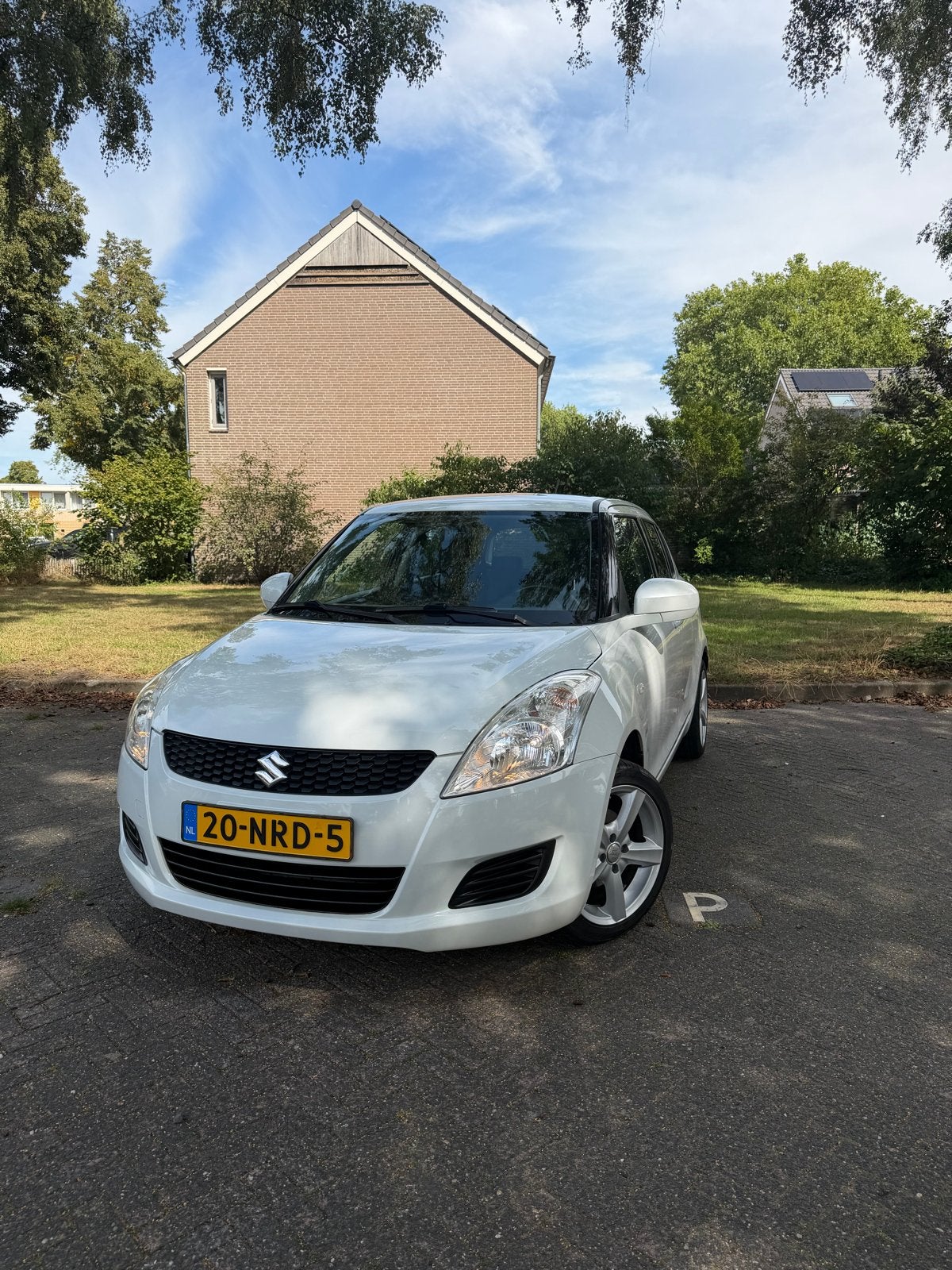 Suzuki Swift1.2 5D Facelift carplay/stoelverwarming nieuwapk, Auto's, Suzuki, Voorwielaandrijving, Euro 5, Stof, 4 cilinders