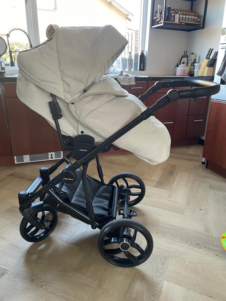 P'tit Chou Combiwagen 3-in-1 met reiswieg en autostoeltje, Kinderen en Baby's, Kinderwagens en Combinaties, Zo goed als nieuw