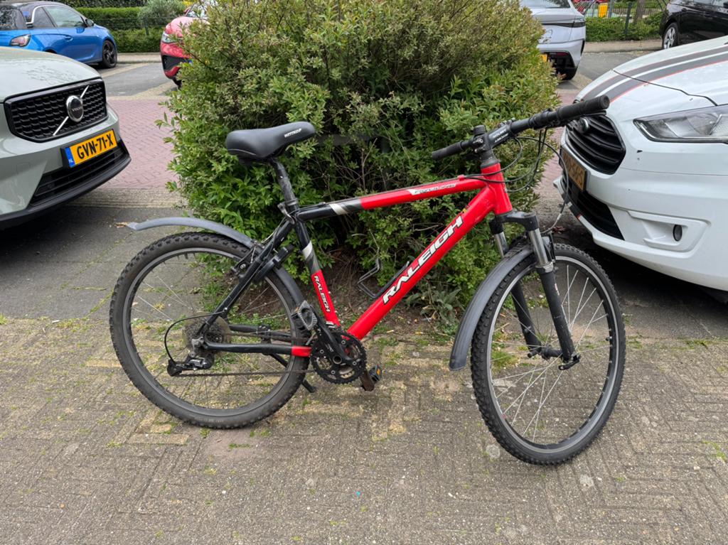 te koop Raleigh mountainbike met 21 versnel,lingen maat 26 i, Fietsen en Brommers, Fietsen | Mountainbikes en ATB, Overige merken