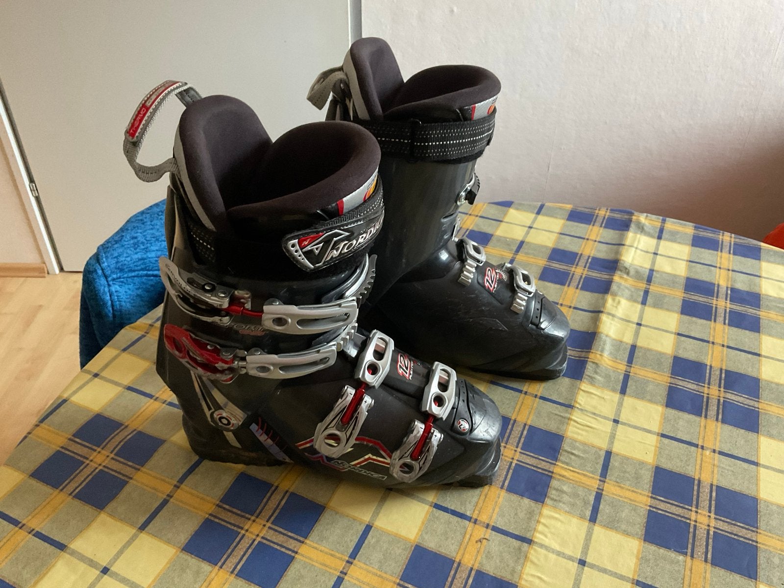 Nordica skischoenen - Comfort Fit, Ophalen, 160 tot 180 cm, Gebruikt, Schoenen