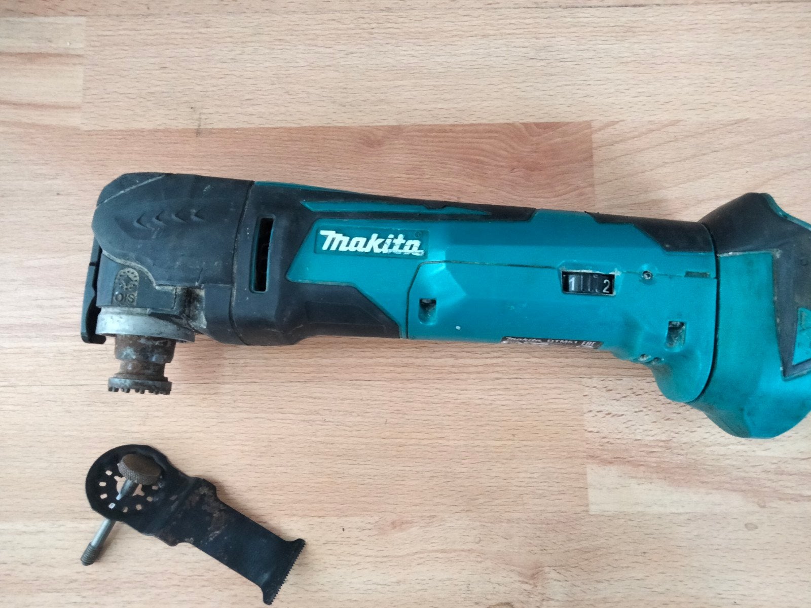 Makita multitool DT51 type LXT, Ophalen of Verzenden, Zo goed als nieuw, 600 watt of meer, Overige typen