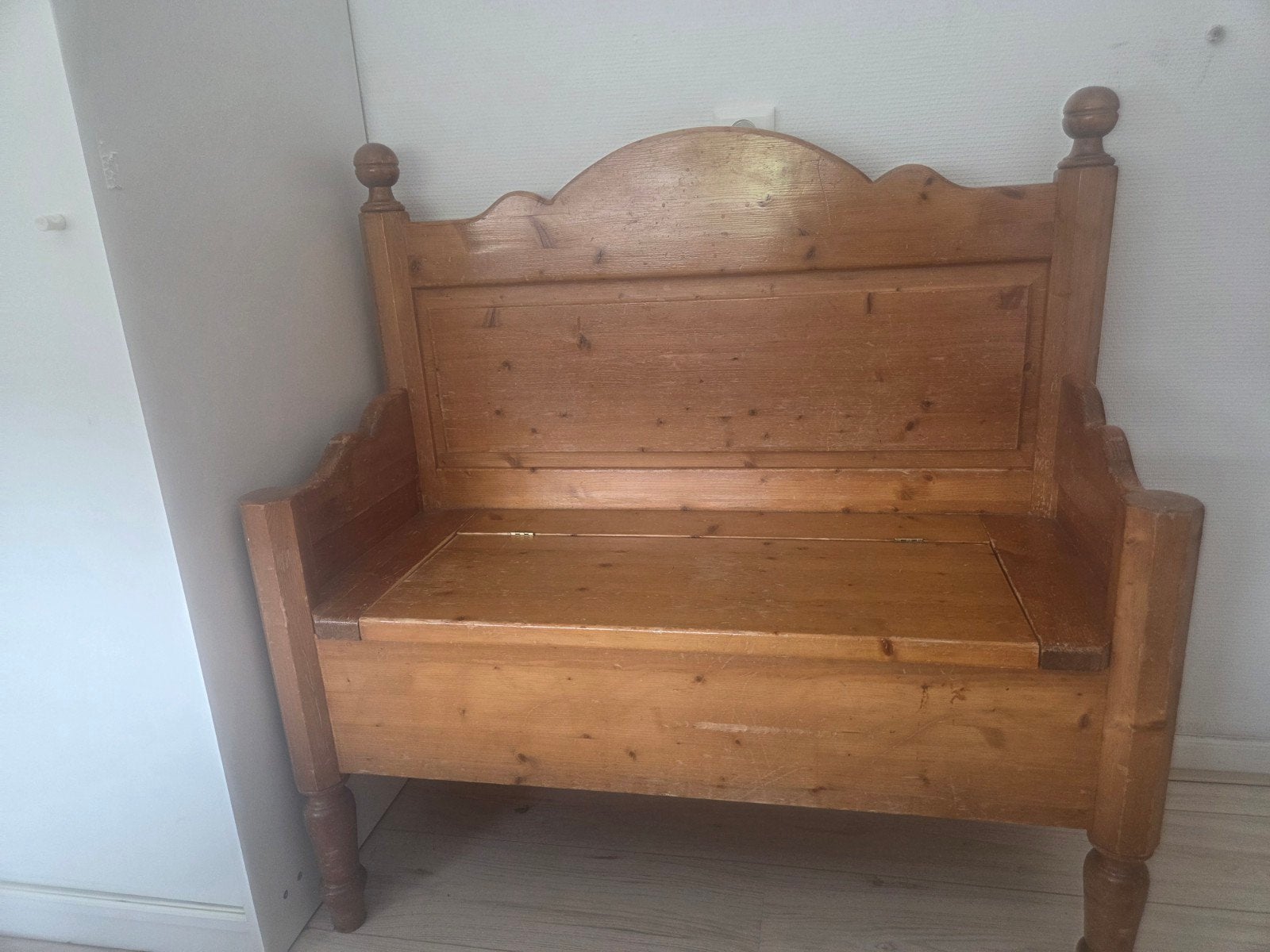 Houten bank met klep - Opbergbank, Ophalen