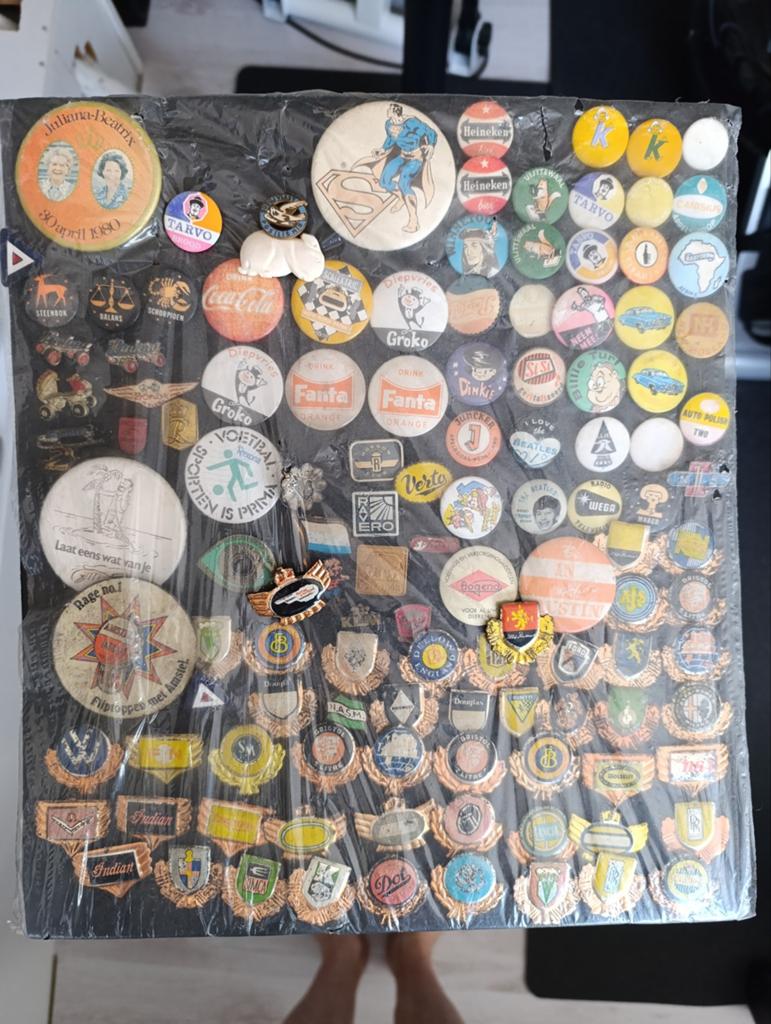 Speldjes en buttons, Ophalen of Verzenden