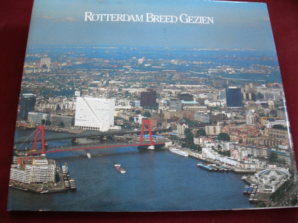Rotterdam breed gezien, Ophalen of Verzenden, 20e eeuw of later, Zo goed als nieuw