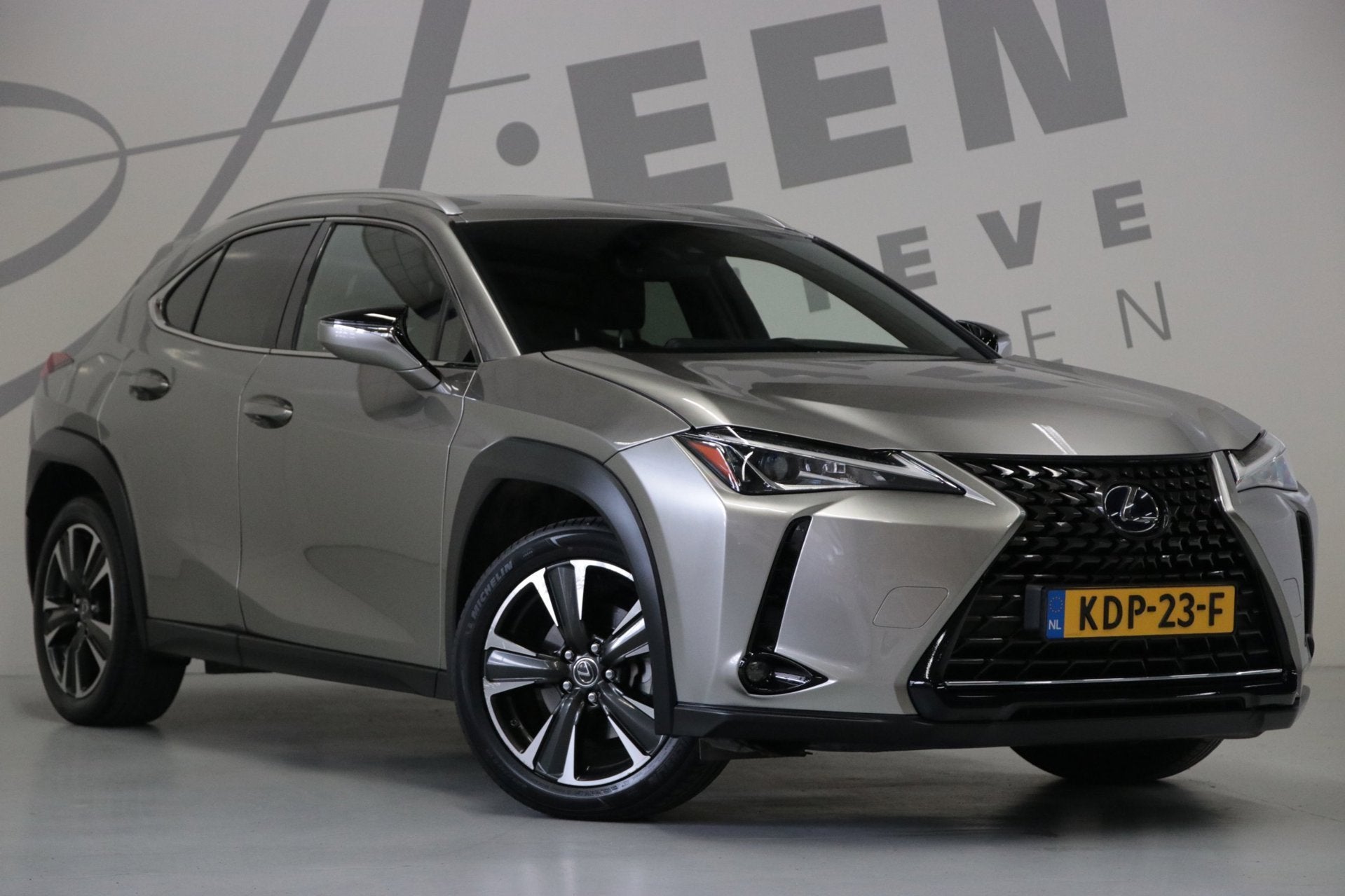 Lexus UX 250h AWD Executive Line, Auto's, Lexus, Automaat, Automatische klimaatregeling, Gebruikt, 4 cilinders