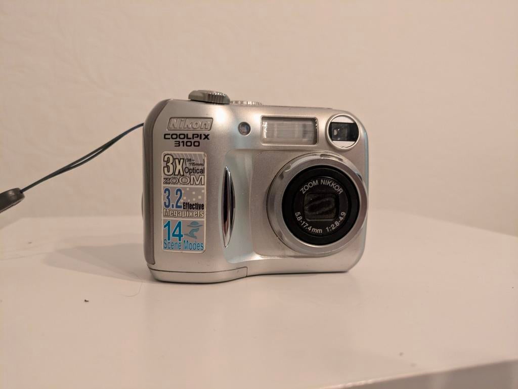 Nikon Coolpix 3100 Compact Camera - Zilver, Gebruikt, Compact, Ophalen of Verzenden, Nikon