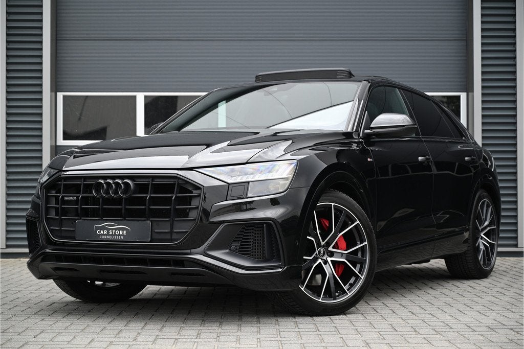 Audi Q8 55 TFSI e QUATTRO / 3 X S-LINE / PANO / B&O / LED MA, Auto's, Audi, Automaat, Automatische klimaatregeling, Gebruikt, Euro 6