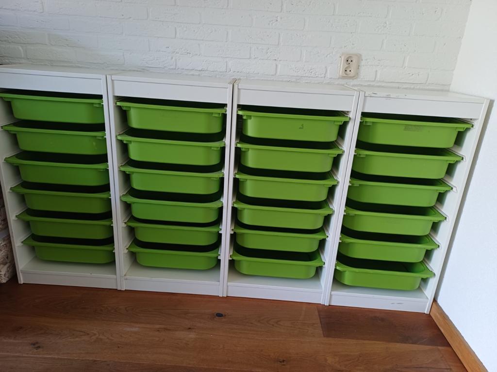 IKEA Trofast opbergkast met groene bakken (4 stuks), Ophalen, Gebruikt