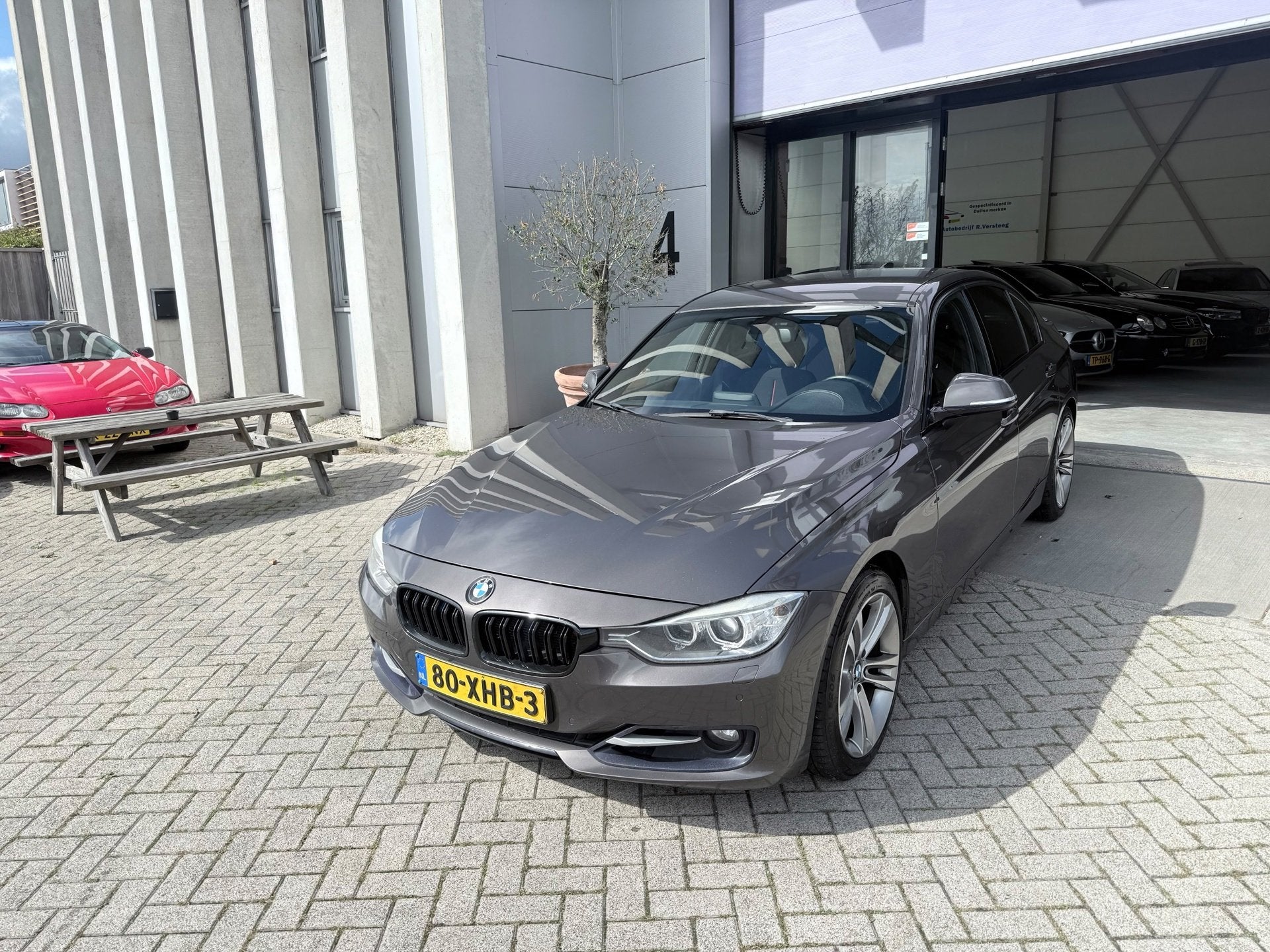 BMW 3-serie 328i High Executive Sport! AUTOMAAT! NAP! INRUIL, Auto's, Automaat, Gebruikt, Zwart, 4 cilinders