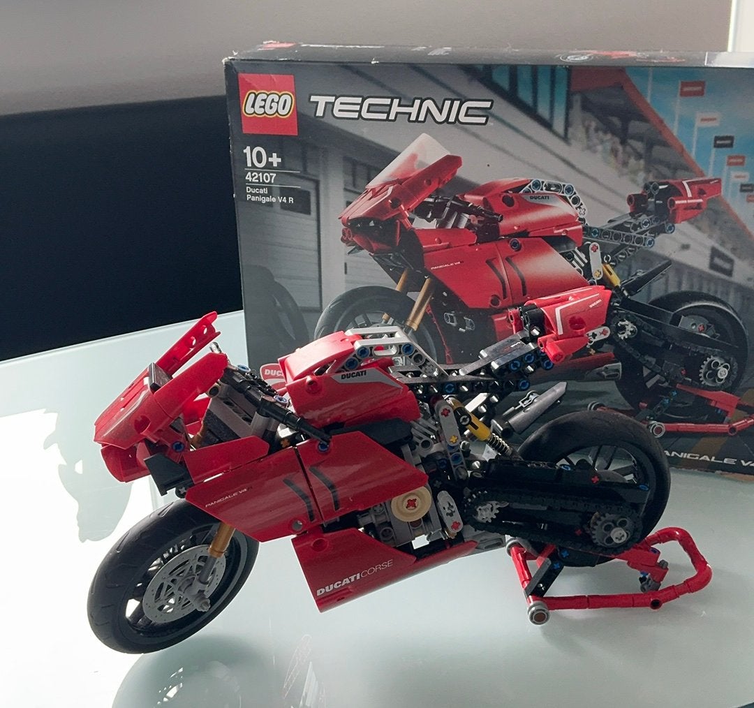 LEGO Technic Ducati Panigale V4 R 42107, Kinderen en Baby's, Speelgoed | Duplo en Lego, Ophalen of Verzenden, Zo goed als nieuw