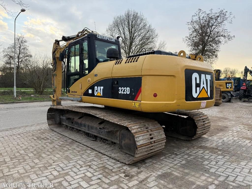 Caterpillar 323D, Zakelijke goederen, Machines en Bouw | Kranen en Graafmachines, Niet opgegeven, -, Niet opgegeven, Graafmachine
