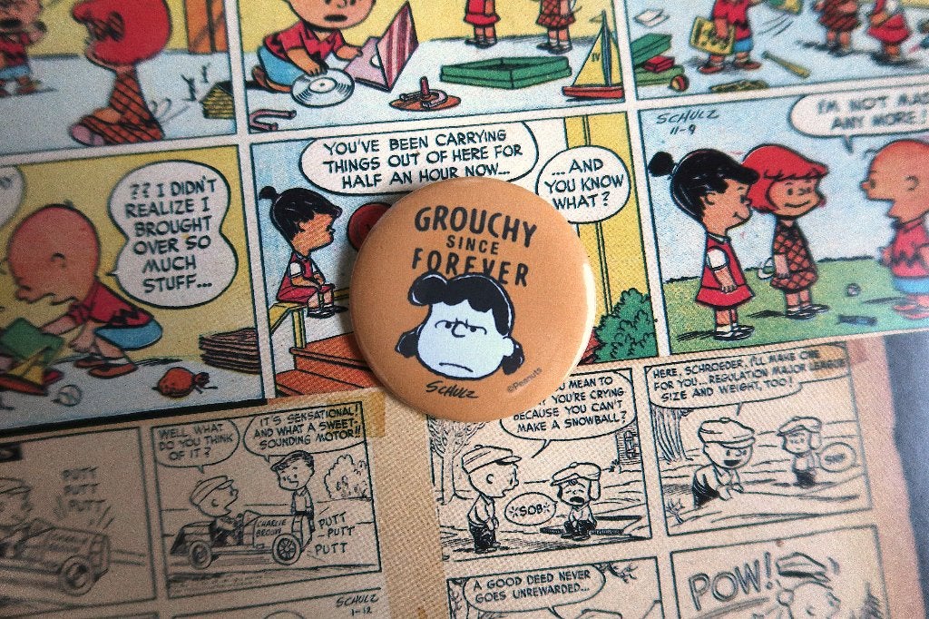 Snoopy Peanuts Comics Lucy van Pelt 44MM Button Pin, Verzenden, Snoopy, Nieuw, Overige typen