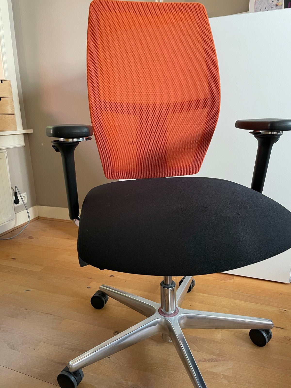 Savo bureaustoel - Oranje/Zwart, ergonomisch, Ophalen, Gebruikt, Oranje, Bureaustoel