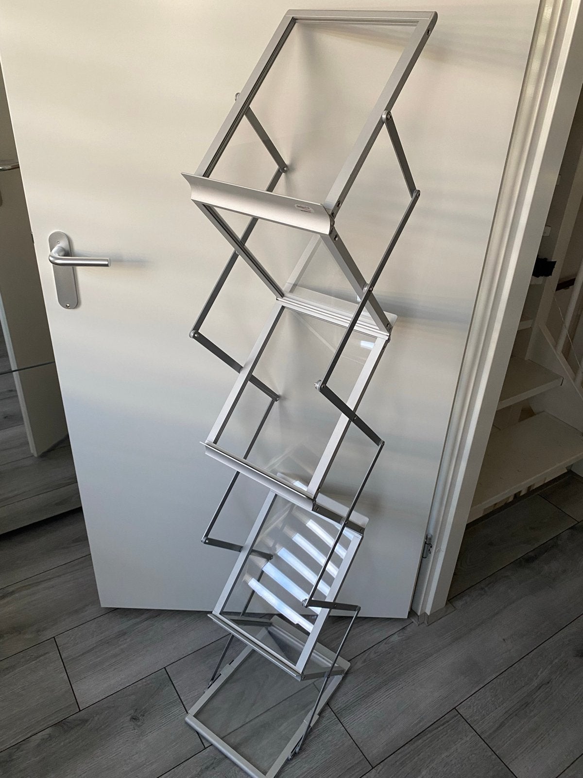 Deflecto Folderhouder / Brochurehouder, Ophalen
