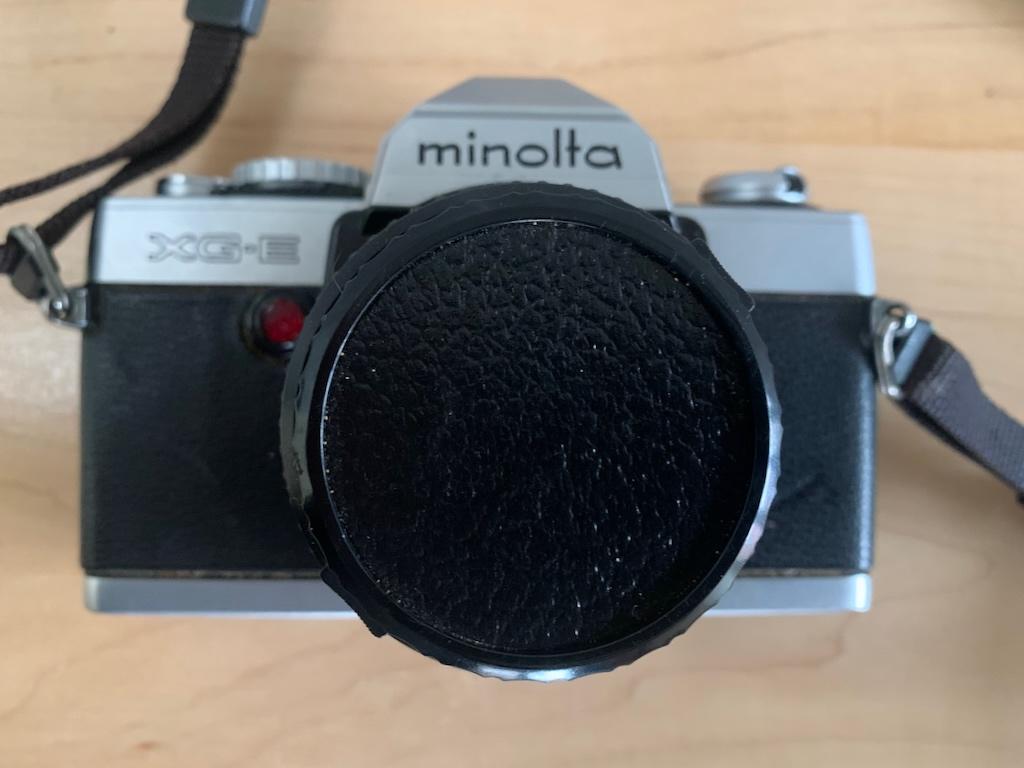 Minolta XG-E Camera 45 mm 1 : 2 (MD Rokkor lens), Ophalen of Verzenden, Gebruikt, Spiegelreflex, Minolta