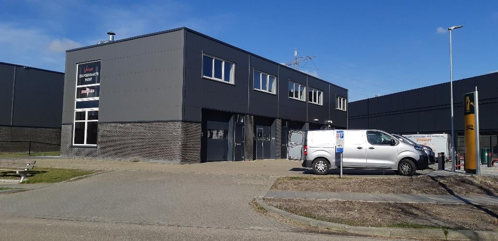 te huur: bedrijfsunit van ongeveer 100m² in Almere, Zakelijke goederen, Bedrijfs Onroerend goed, 100 m², Huur, Bedrijfsruimte