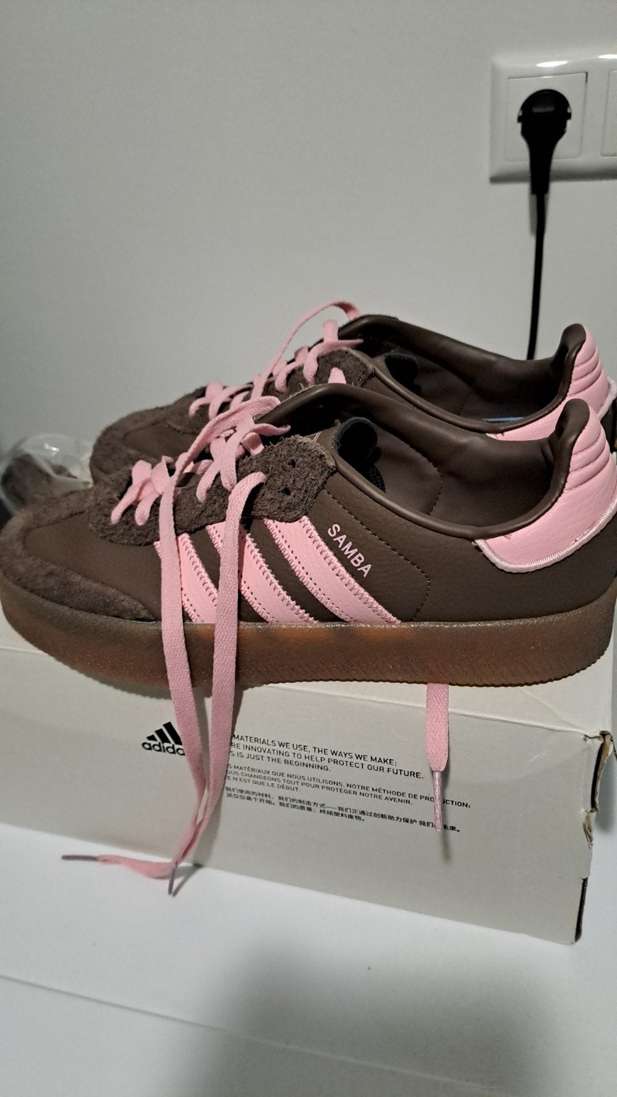 Adidas Samba sneakers maat 40 - Bruin met roze accenten, Bruin, Adidas, Ophalen of Verzenden, Sneakers of Gympen